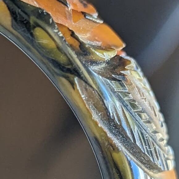 Bakelite! Rare Carved Translucent End of Day Roses Bakelite Bangle Bracelet - Picture 9 of 16